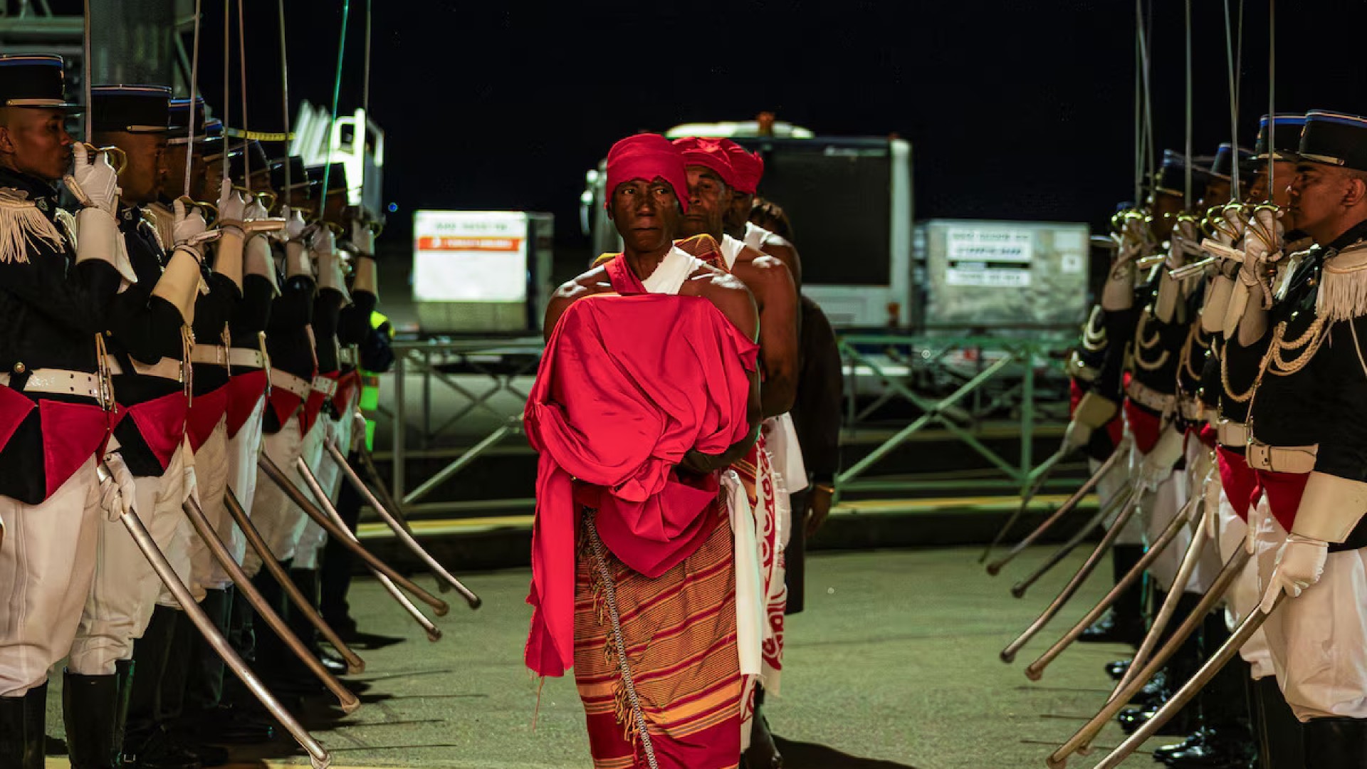 Madagascar se voit restituer le crâne du roi Toera par la France