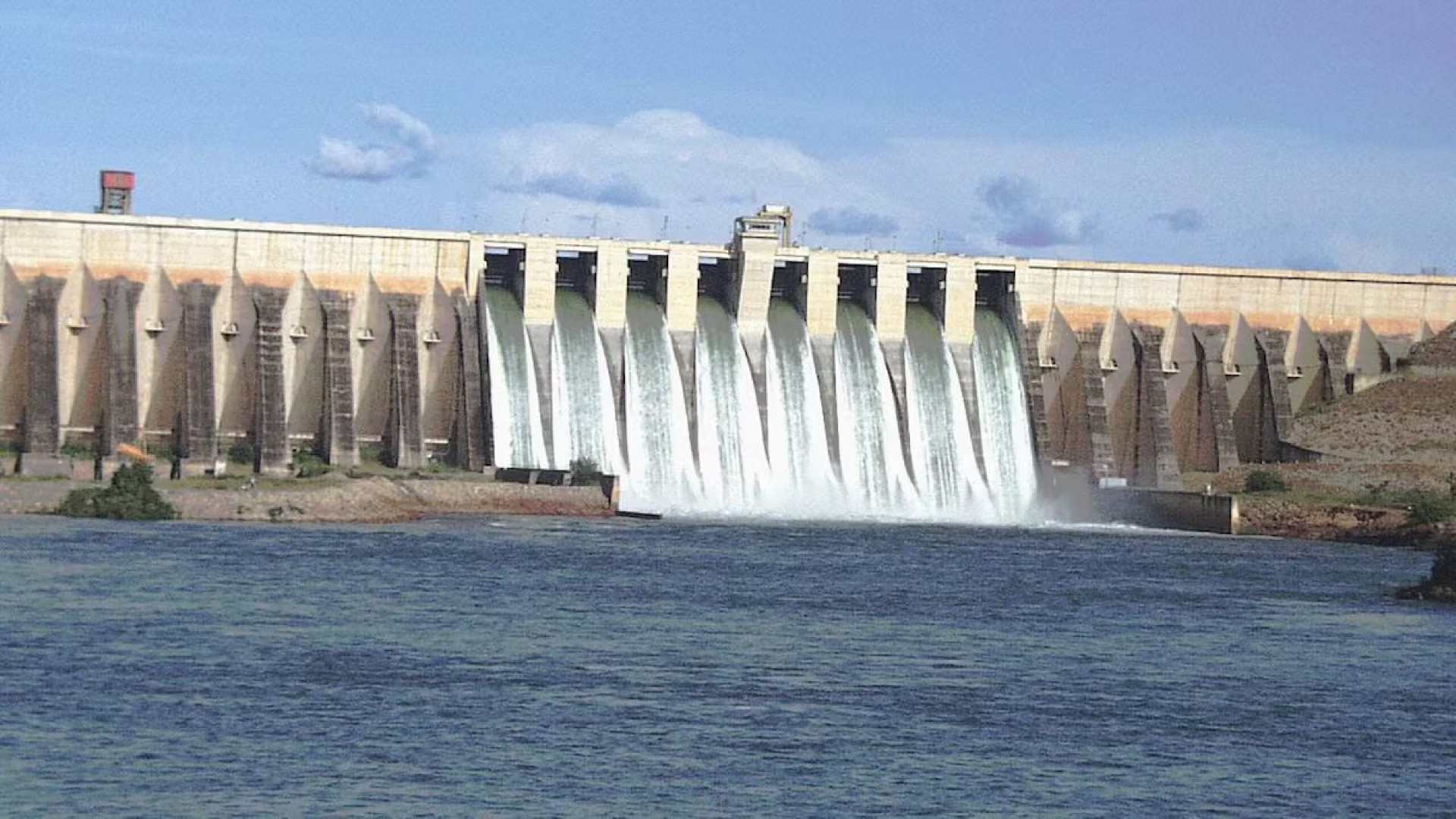 Le Mali sous pression de sa dette d’avec le barrage de Manantali
