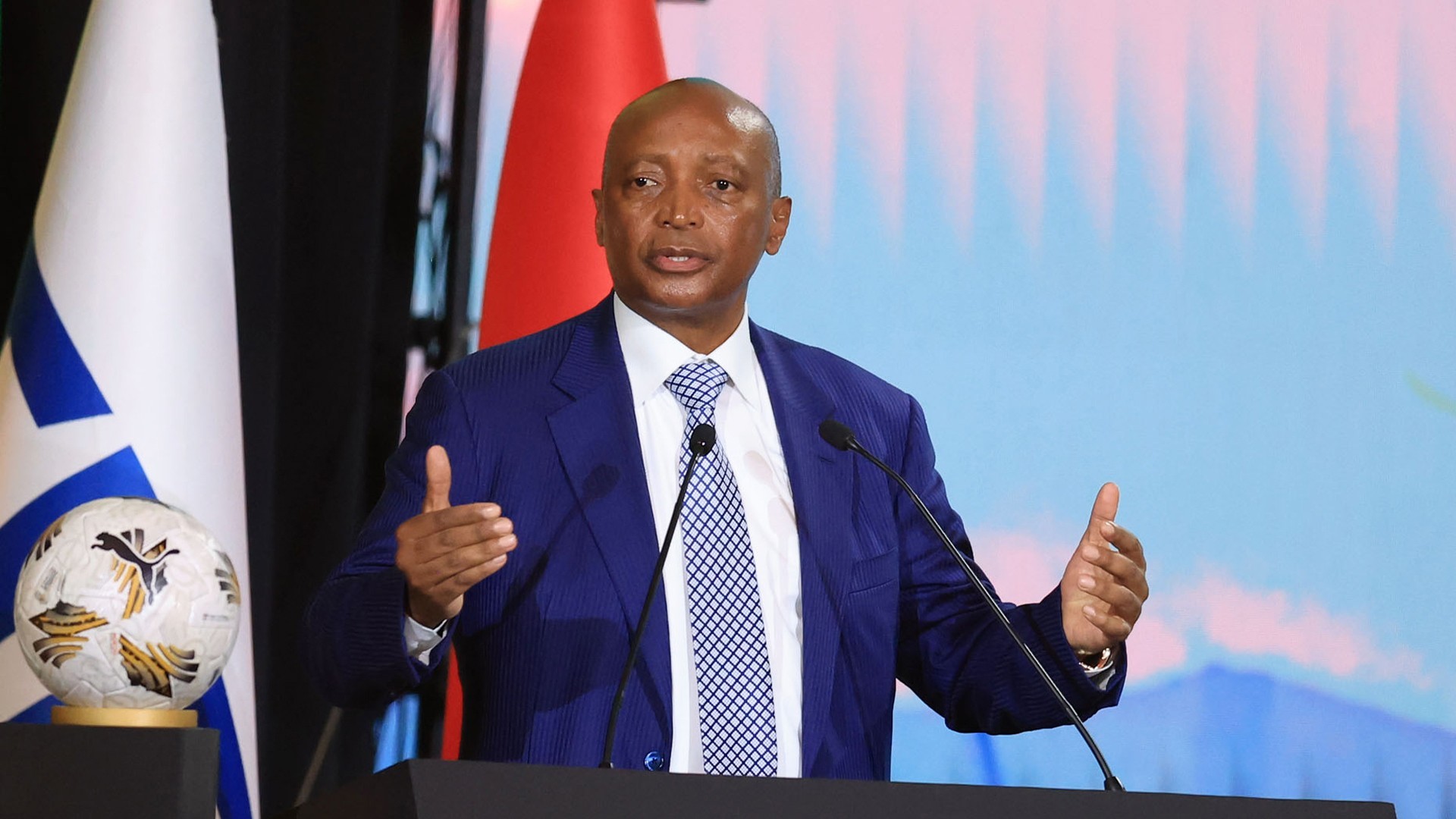CAN 2025 au Maroc : Motsepe fait part de sa totale confiance