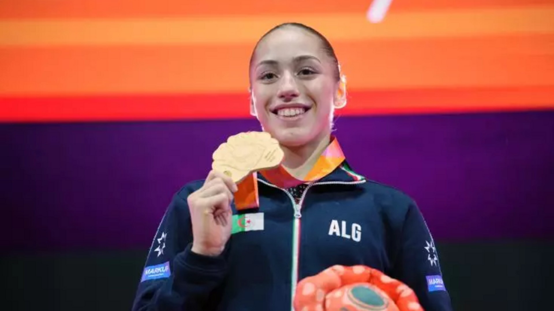 Gymnastique : l’Algérienne Kaylia Nemour, championne du monde