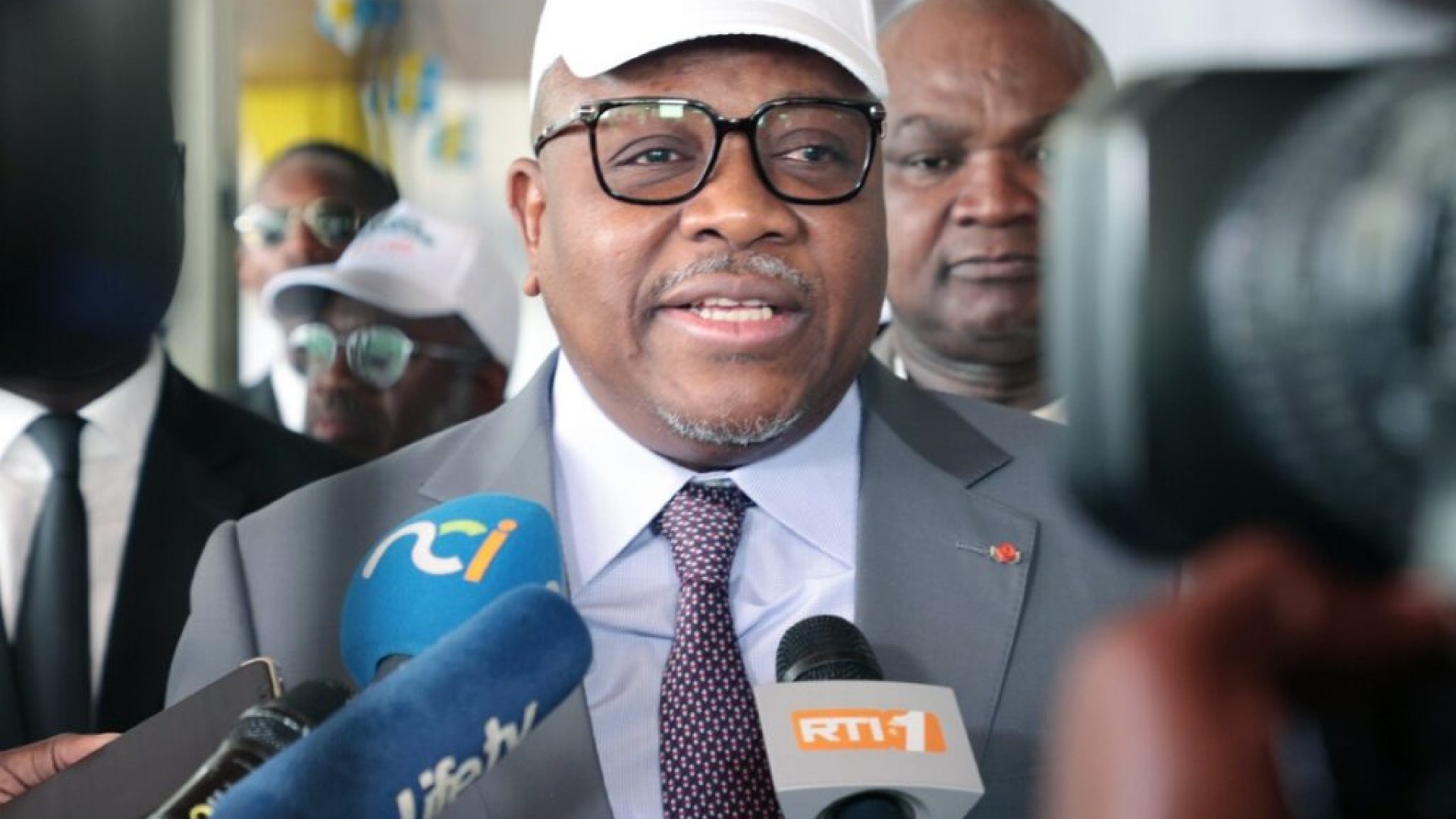 Législatives de Côte d’Ivoire : une mobilisation mesurée à la mi-journée
