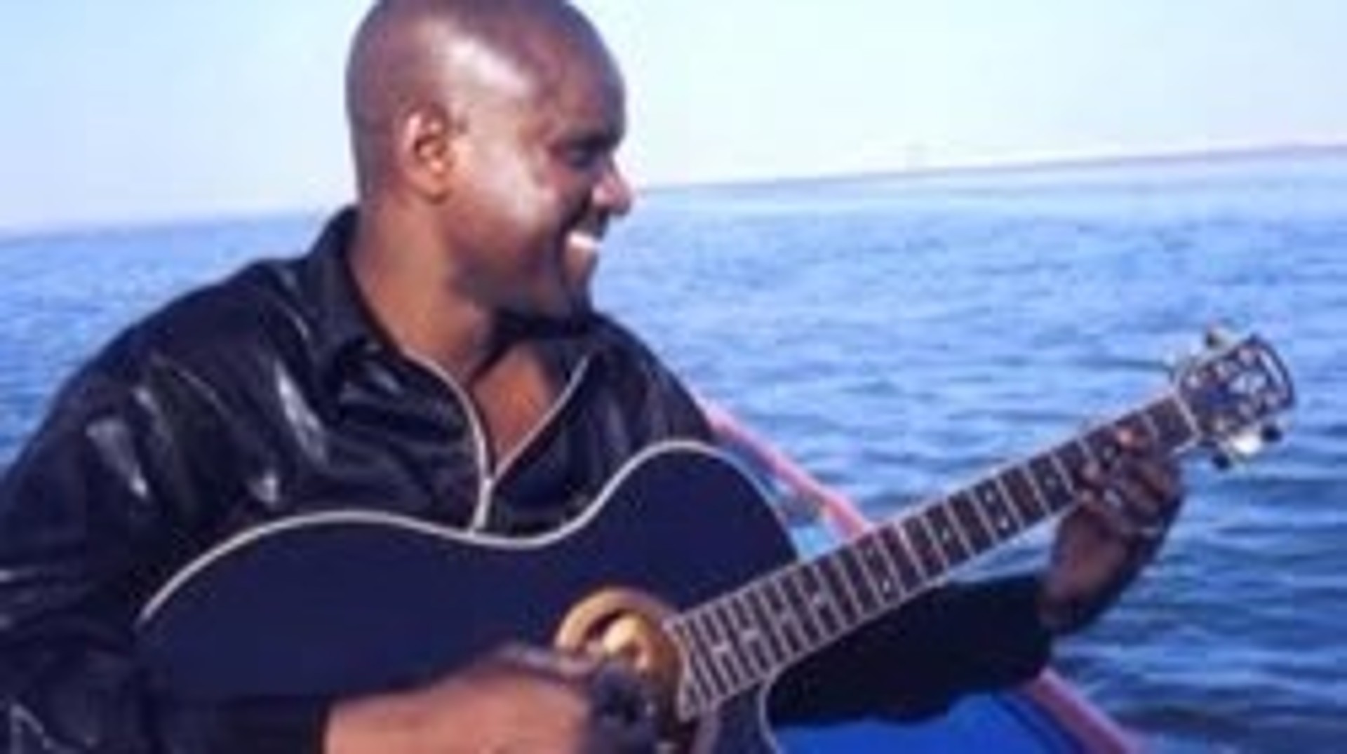 Ismaël Lô, troubadour africain et septuagénaire