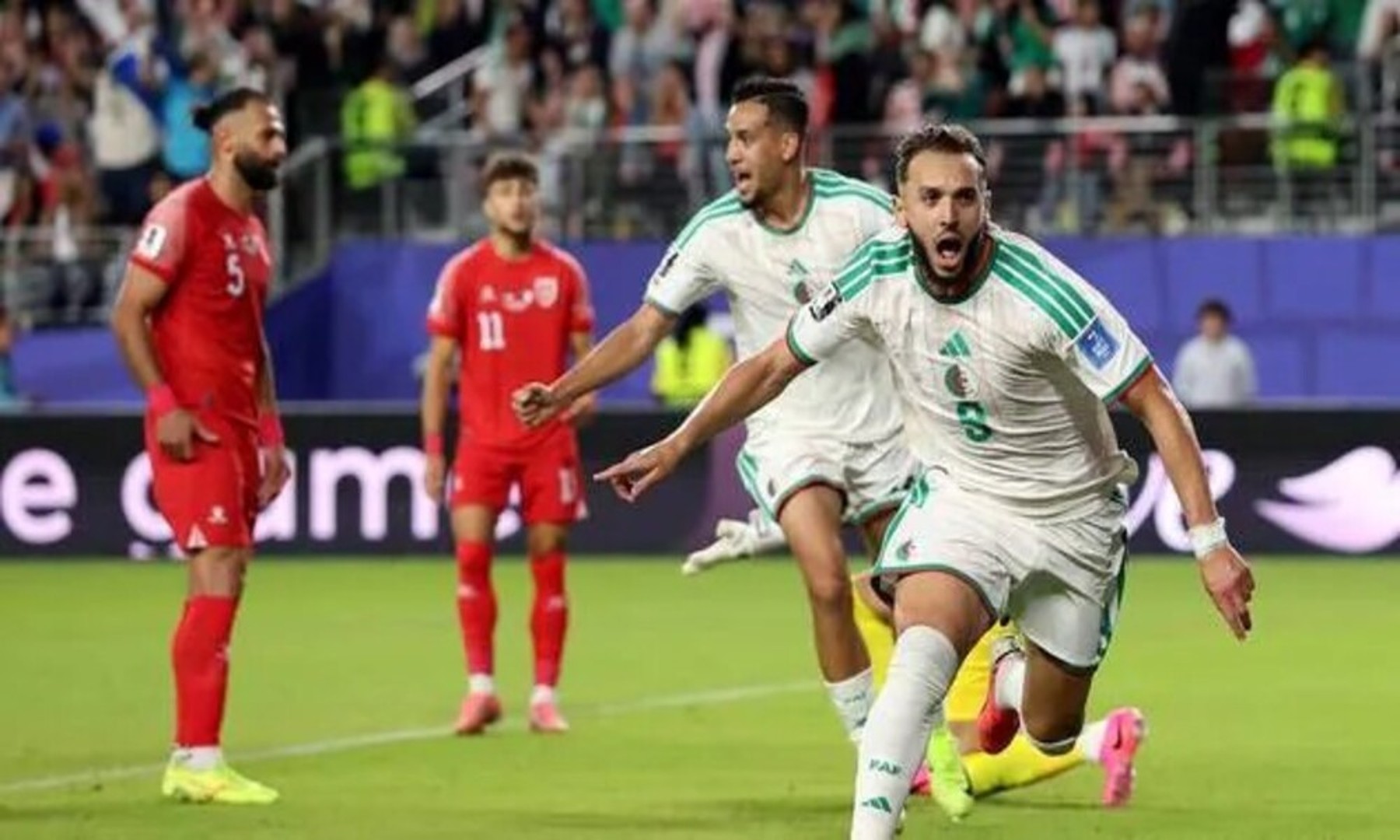 Les deux buts inscrits dans les vingt dernières minutes ont permis aux Algériens de se relancer dans le groupe J dans la Coupe du monde 2026.