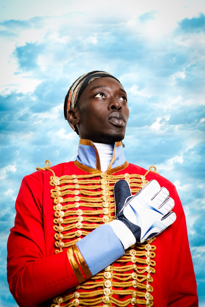 Une oeuvre du photographe sénégalais Omar Victor Diop à l'exposition Africa Legacy de Bruxelles. 