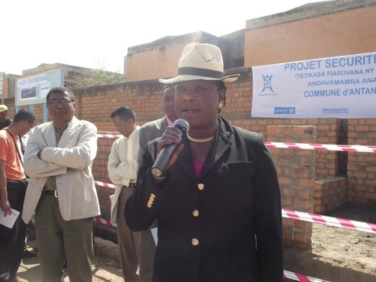 Au plus fort de la crise politique à Madagascar, Fatma Samoura a eu à faire face à une franche hostilité de certains acteurs politiques au point que sa sécurité avait été renforcée et pour elle et pour sa famille. ©PNUD Madagascar