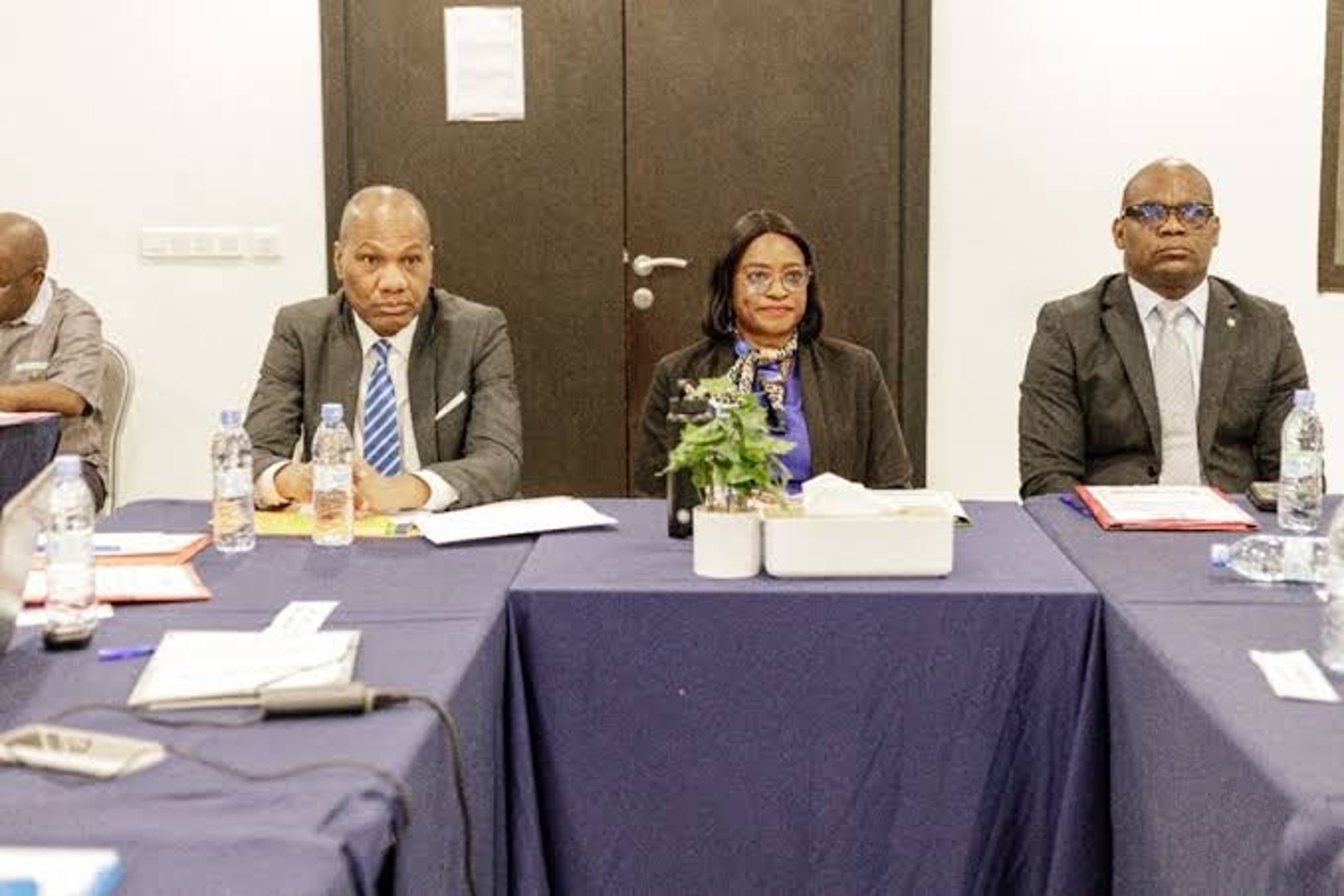 Fin août,&nbsp;les points focaux, sous l'impulsion de la directrice générale du CEPICI, Solange Amichi des ministères, institutions et administrations sectorielles se sont retrouvés autour d'une même table avec comme objet de la réunion la plateforme e-Licences.